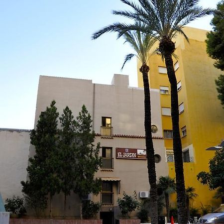 Hostal El Jardin Benidorm Luaran gambar