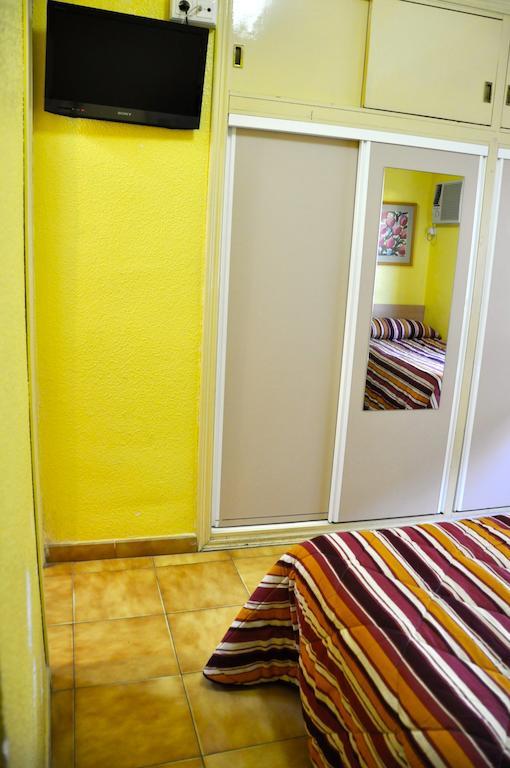 Hostal El Jardin Benidorm Bilik gambar